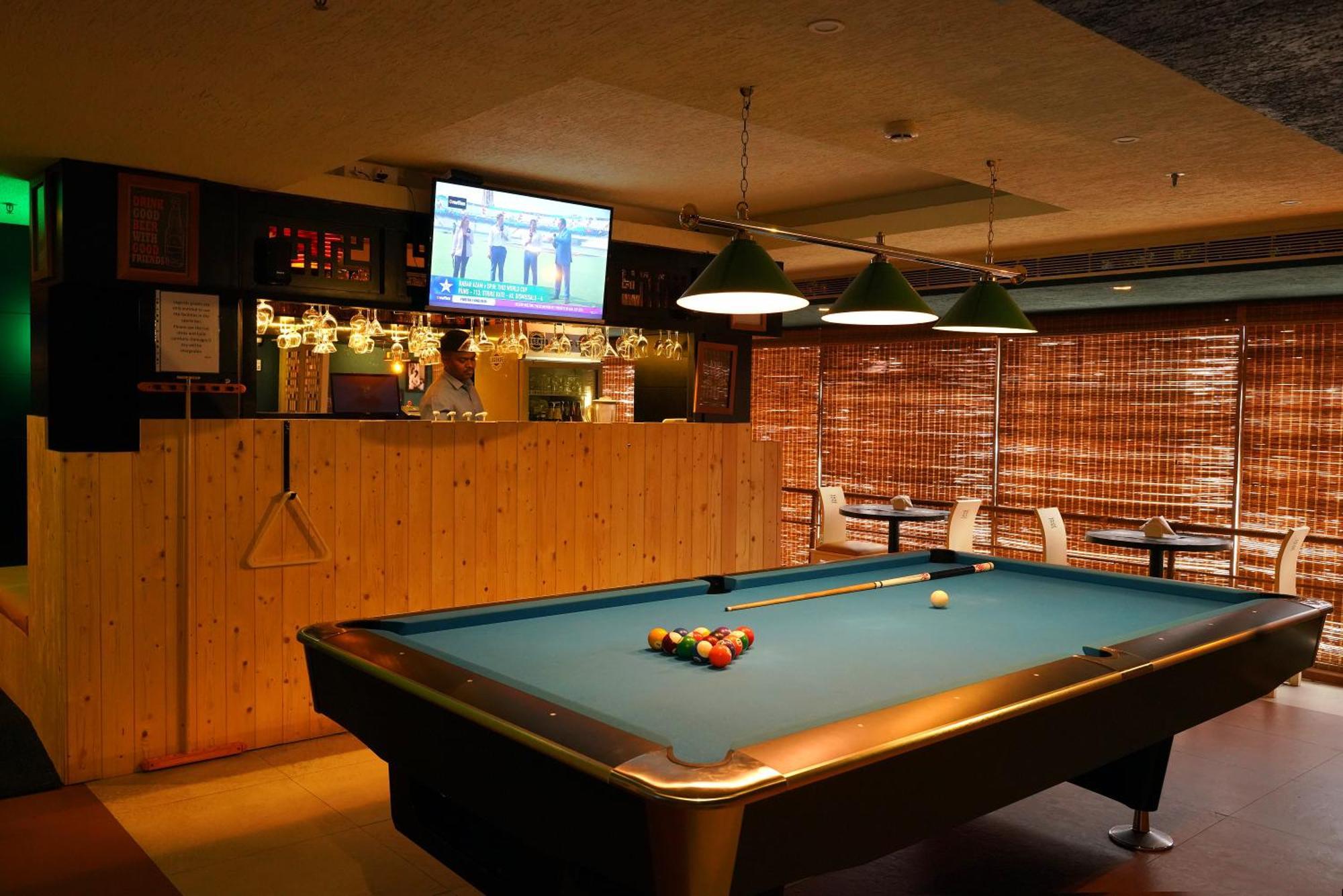 Kga Elite Continental Hotel Tiruvalla Luaran gambar