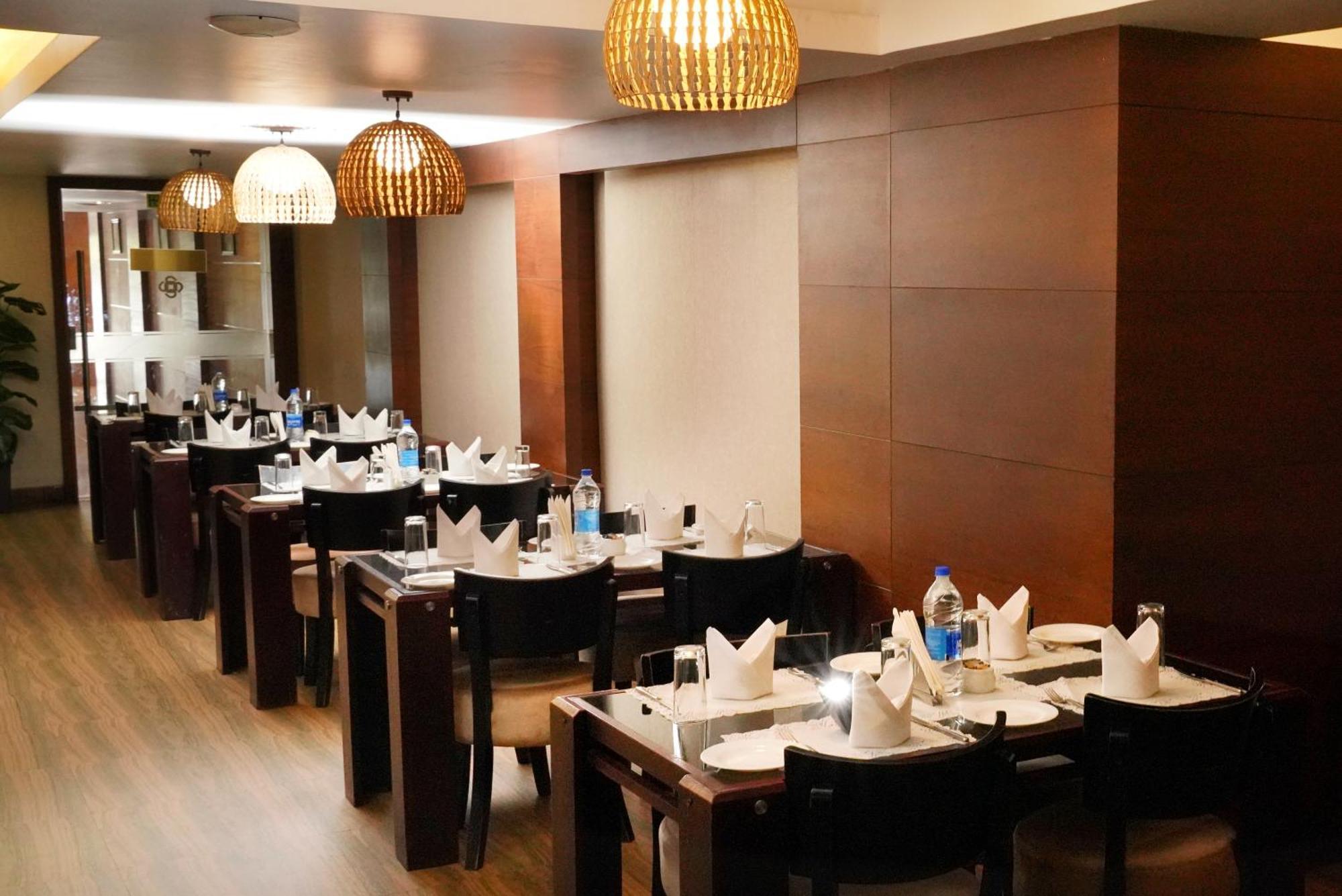 Kga Elite Continental Hotel Tiruvalla Luaran gambar