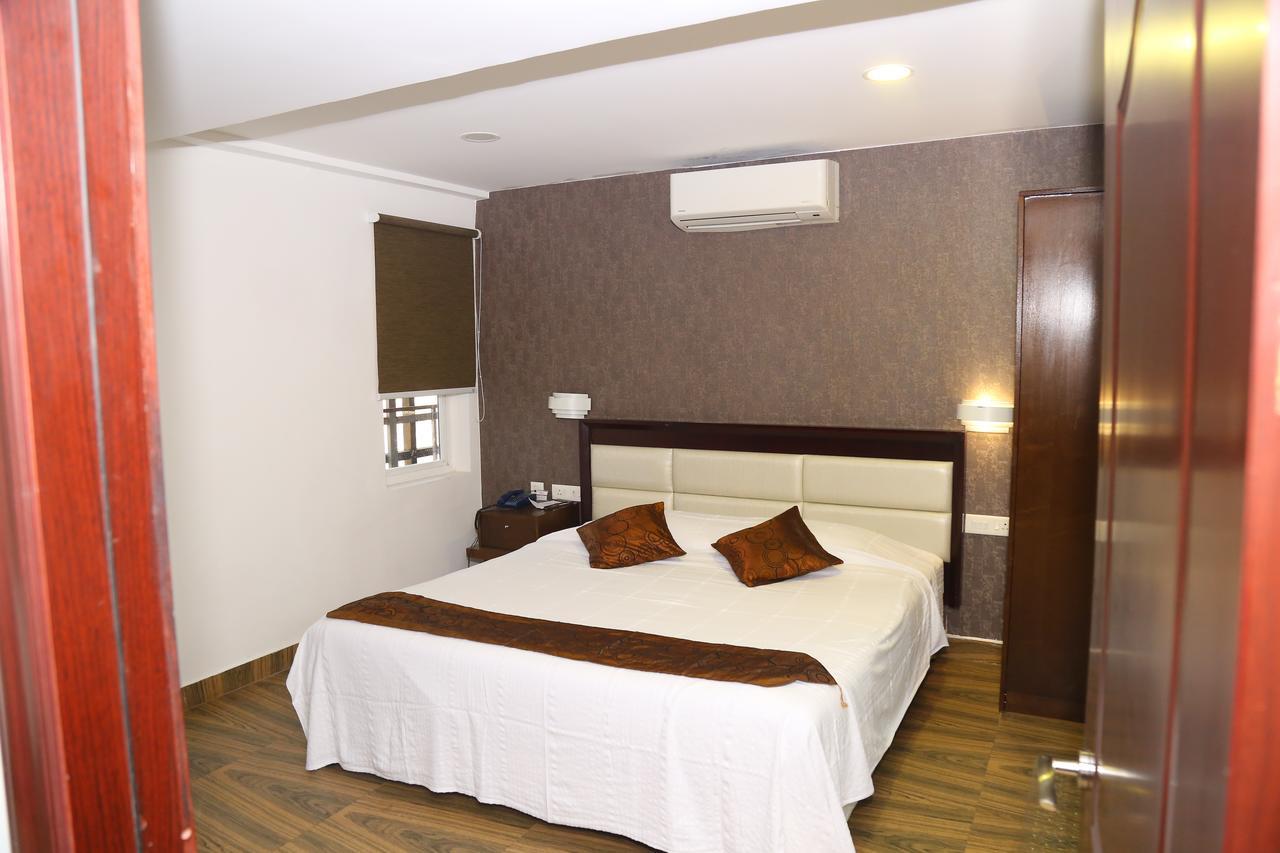 Kga Elite Continental Hotel Tiruvalla Luaran gambar