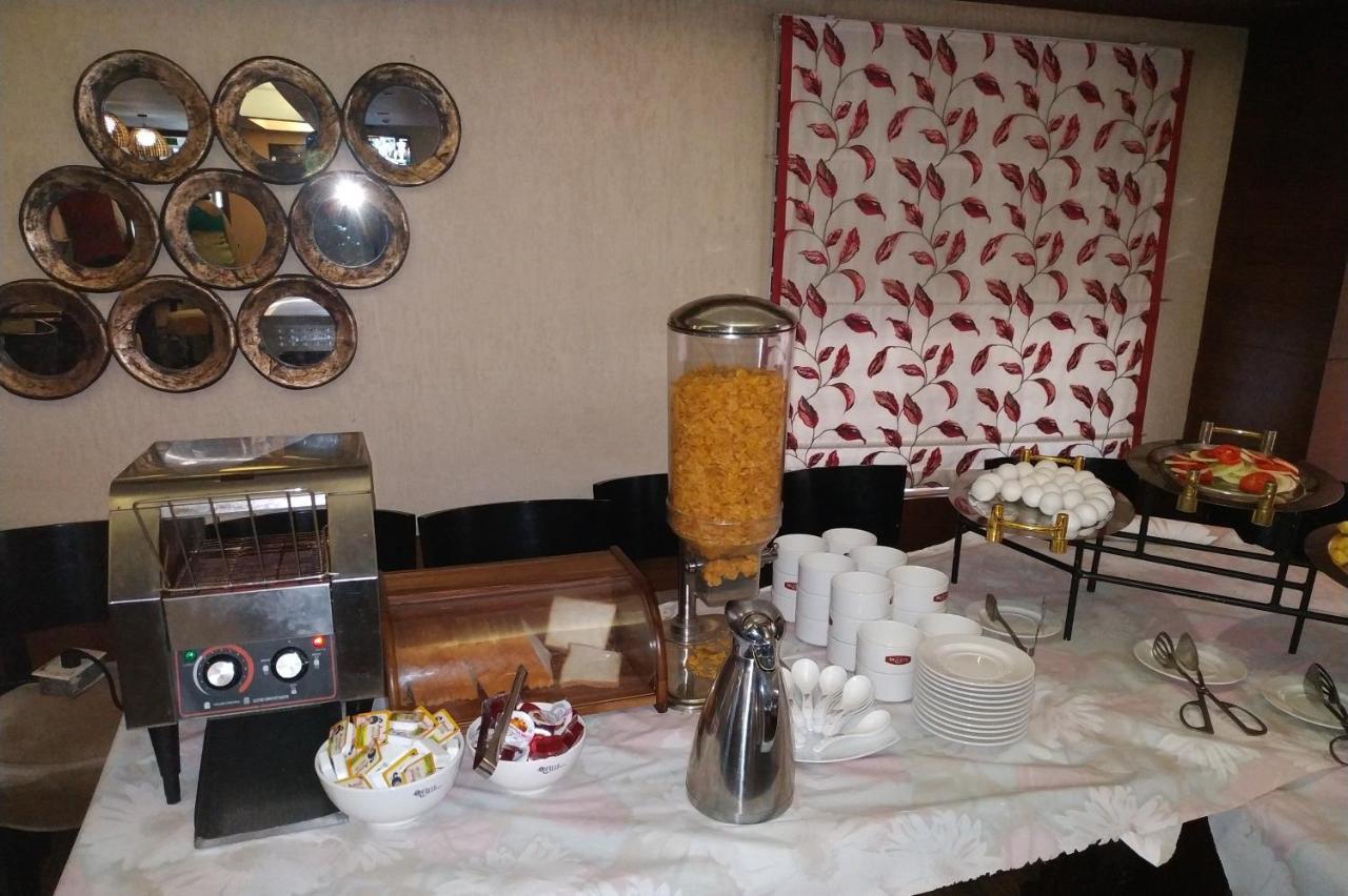 Kga Elite Continental Hotel Tiruvalla Luaran gambar