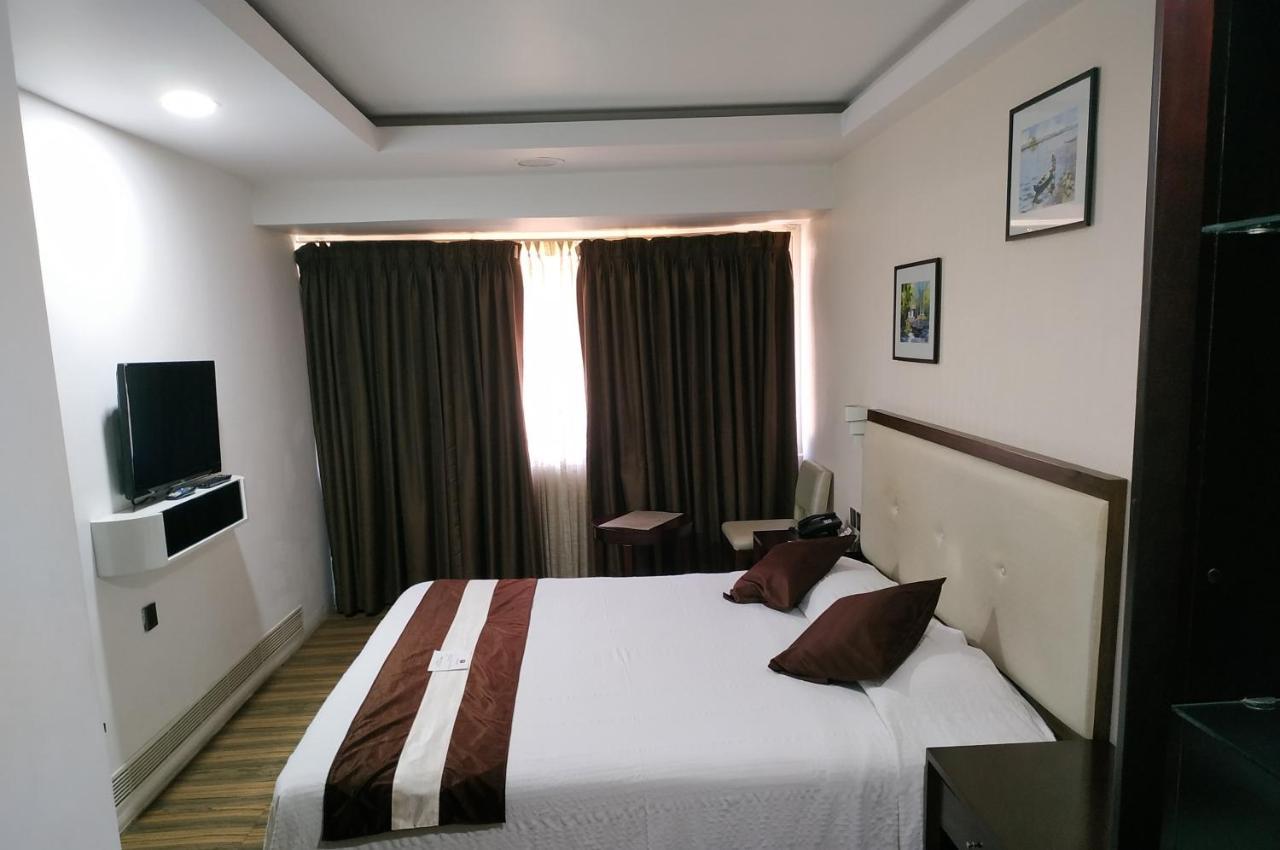 Kga Elite Continental Hotel Tiruvalla Luaran gambar