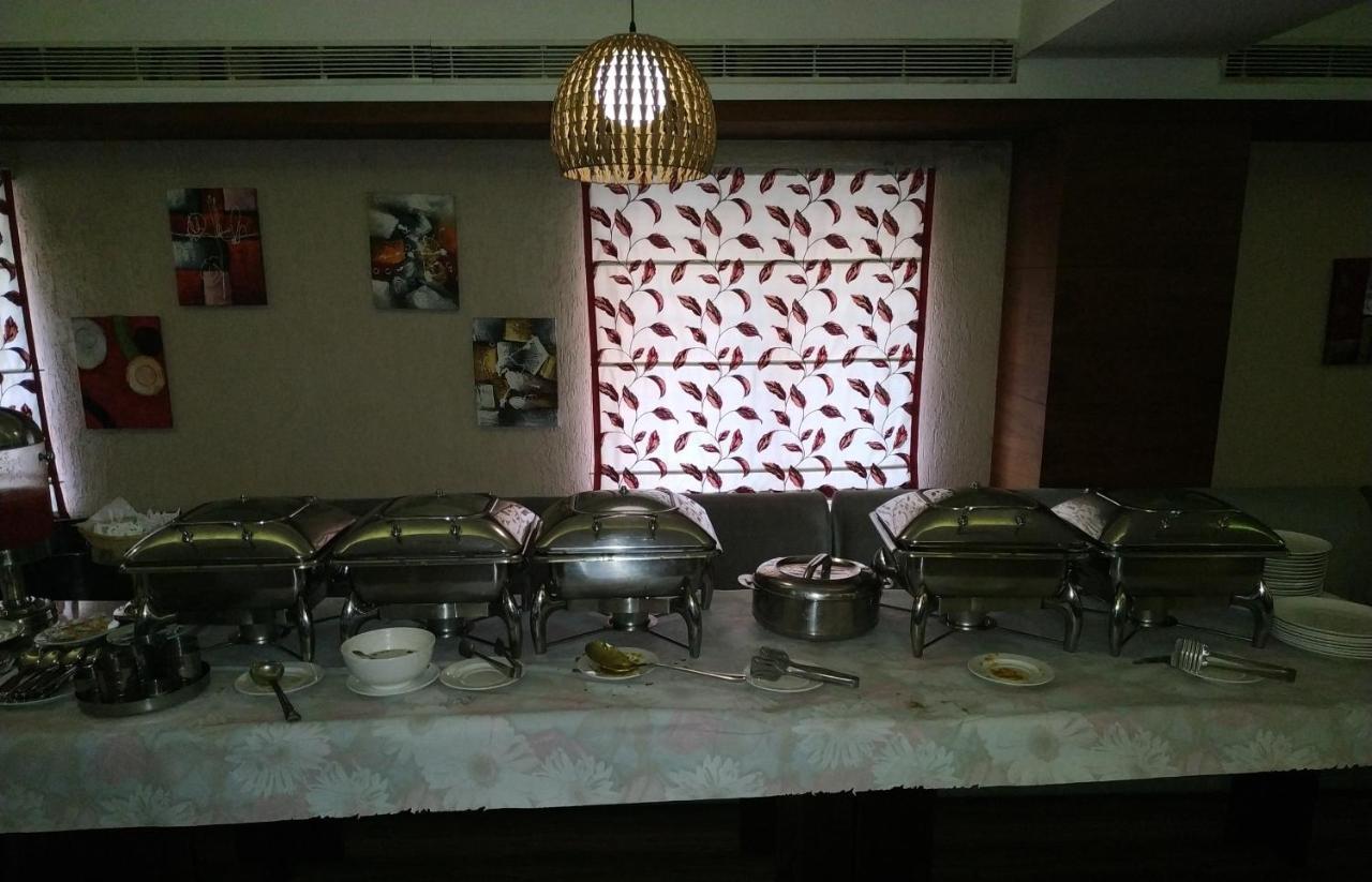 Kga Elite Continental Hotel Tiruvalla Luaran gambar