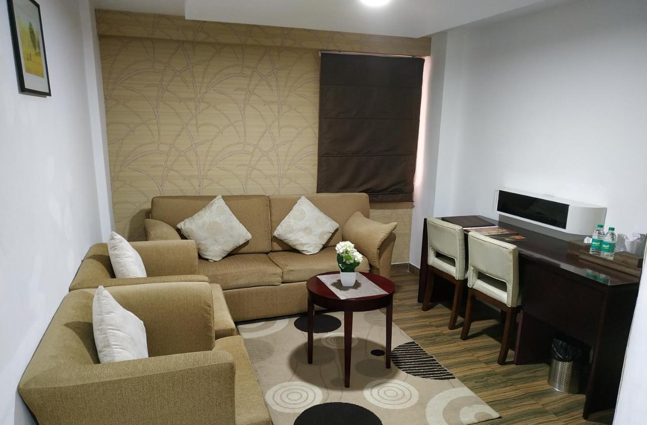 Kga Elite Continental Hotel Tiruvalla Luaran gambar